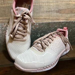 **NIB** Reebok Running Shoes. Lilac/Pink 8.5
